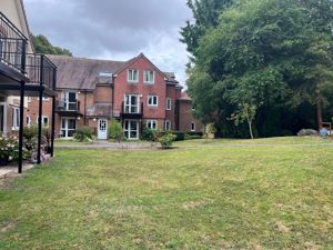 Photo 8- click for photo gallery